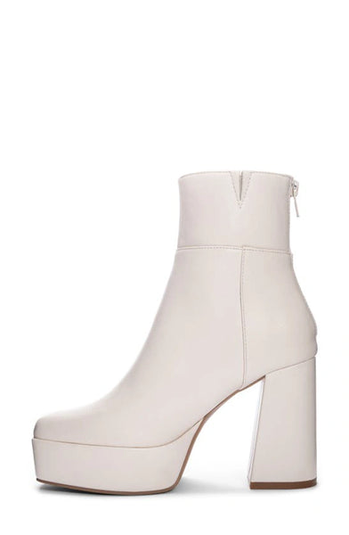 Chinese Laundry Norra Smooth Bootie - Cream