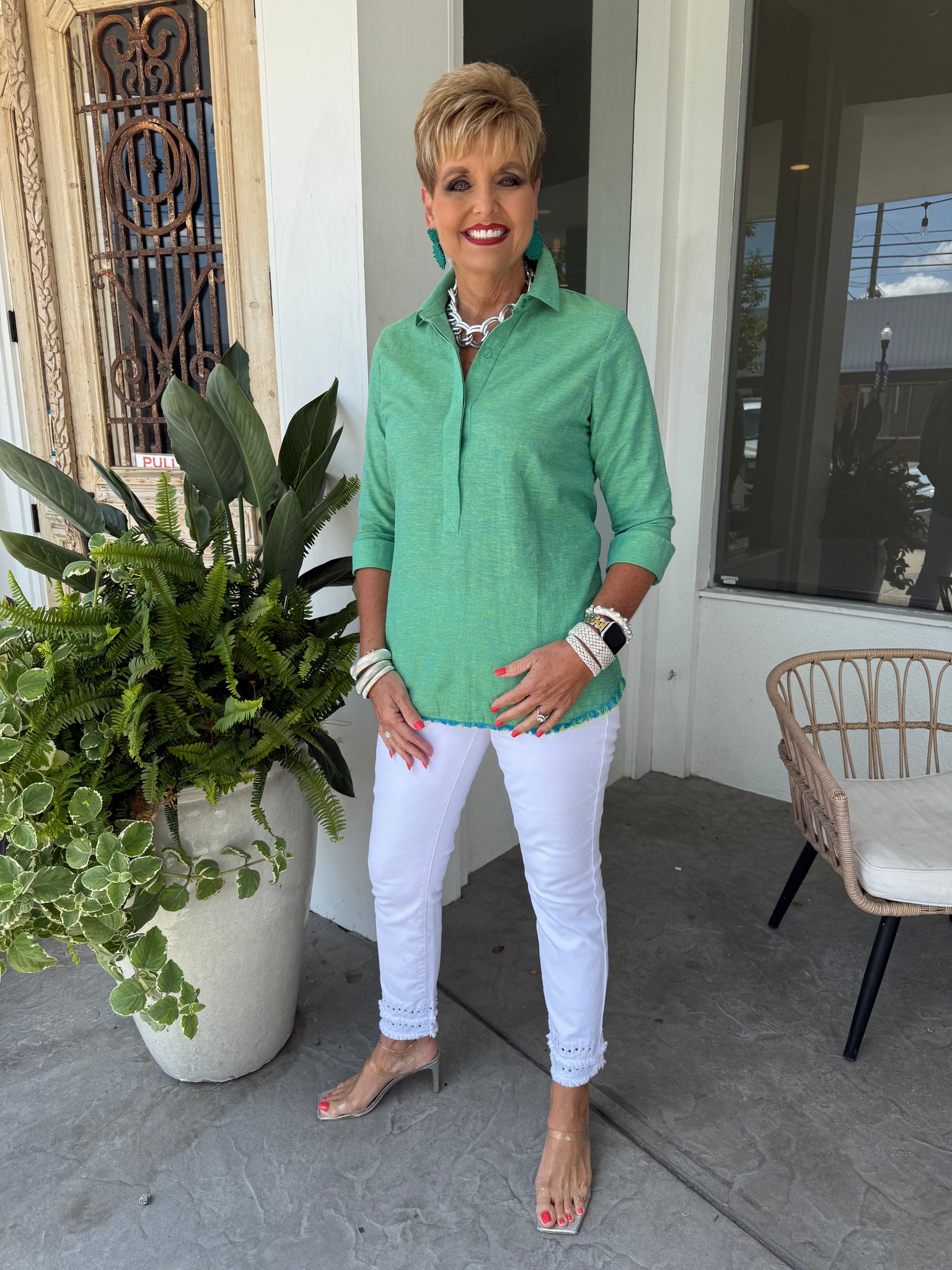 BOHO CHIC FREY HEM TOP - GREEN