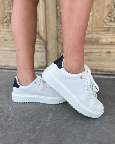 STEVE MADDEN | Catcher Sneaker - White