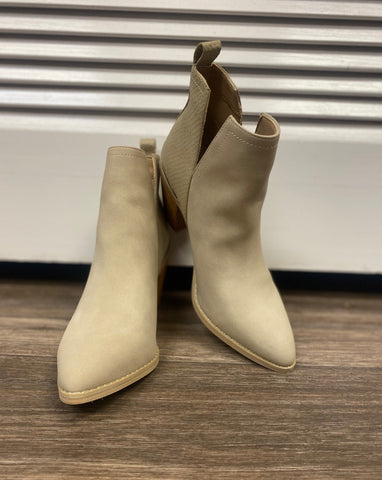 Volatile Mumba Bootie - Chalk